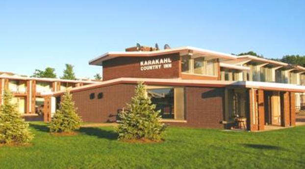 Karakahl Country Inn Mount Horeb Exterior photo